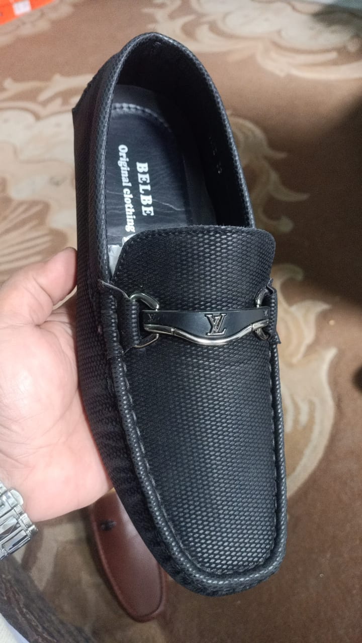 Belbe black textured loafer