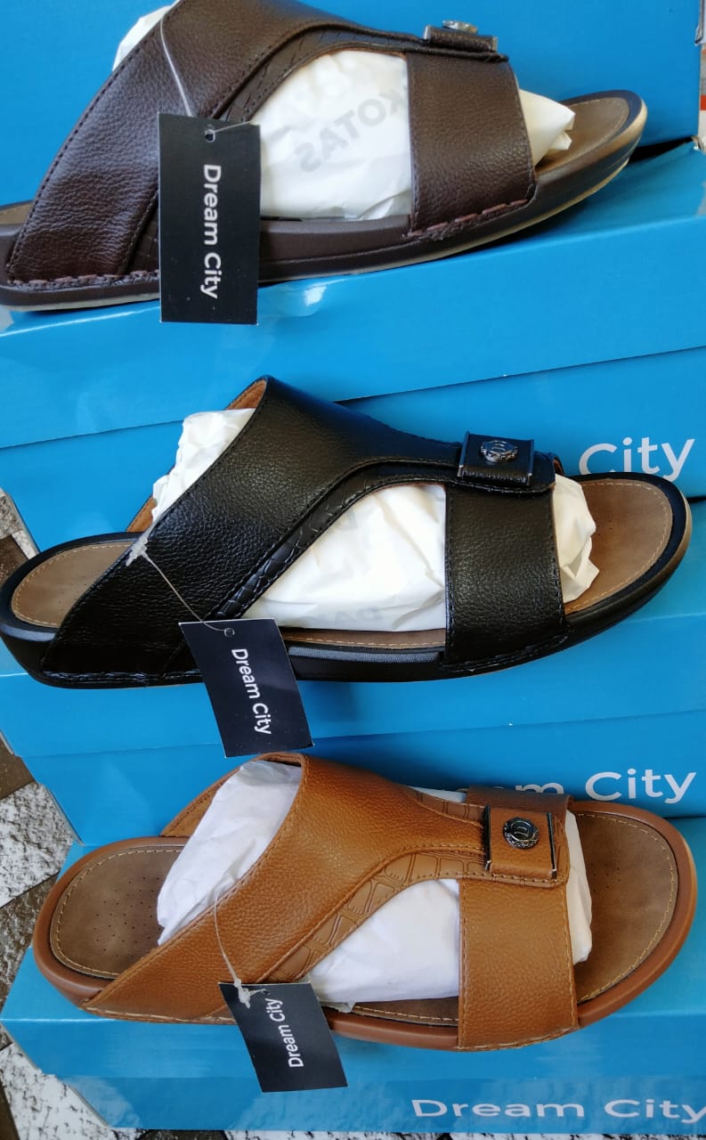 Dream City crossover strap leather sandals