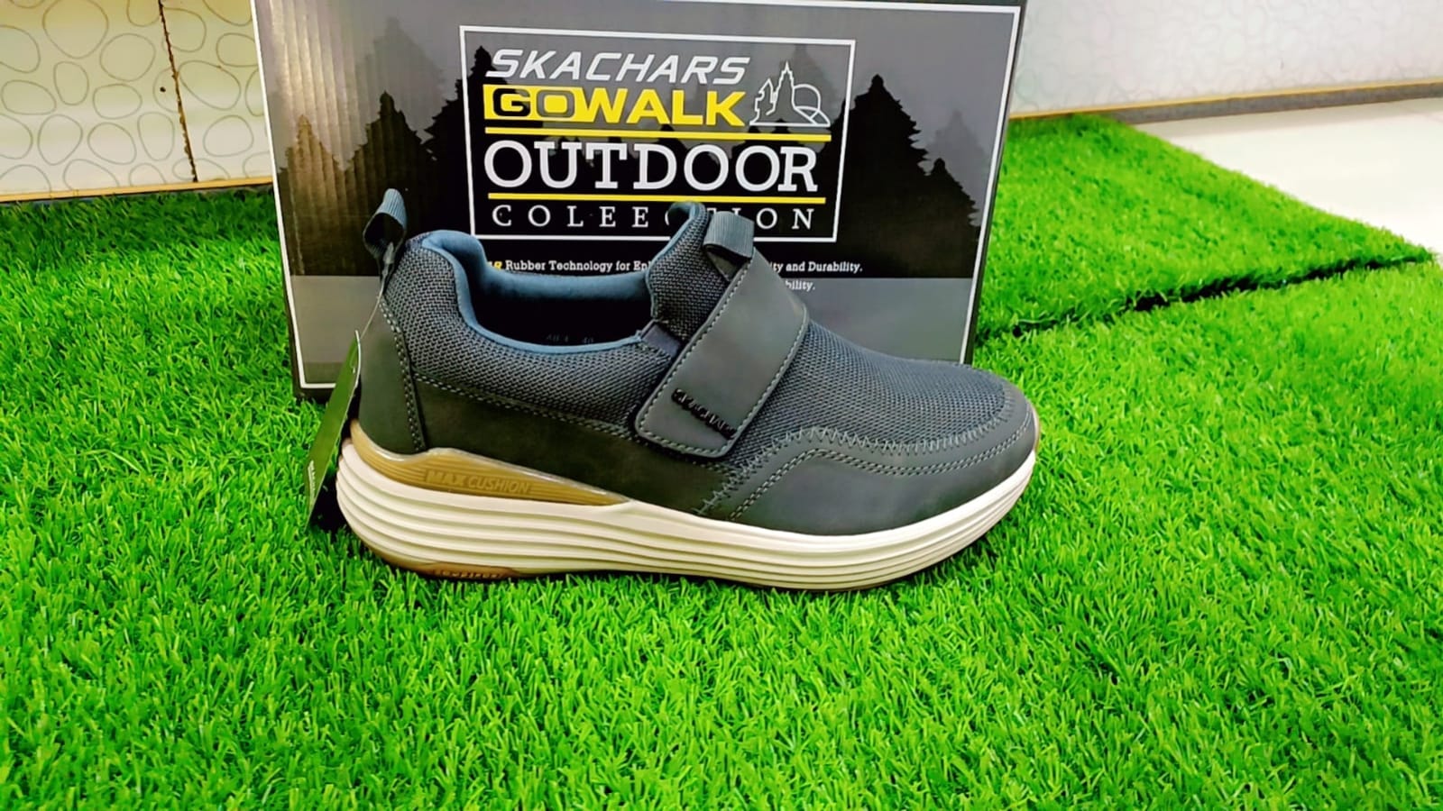 Grey premium walking shoe
